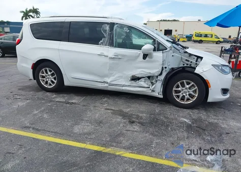 2020 Chrysler Pacifica Touring L z USA, uszkodzony, nr VIN 2C4RC1BG5LR247636